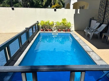 6 Bedroom Apartment