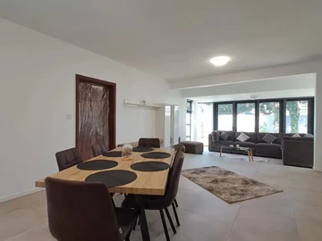 3 Bedroom Townhouse, Duplex