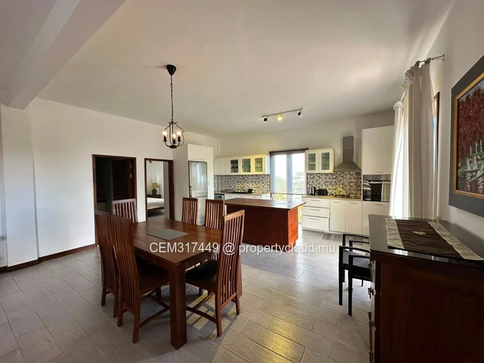 Appartement Meublé 3 Chambres à Louer – Curepipe