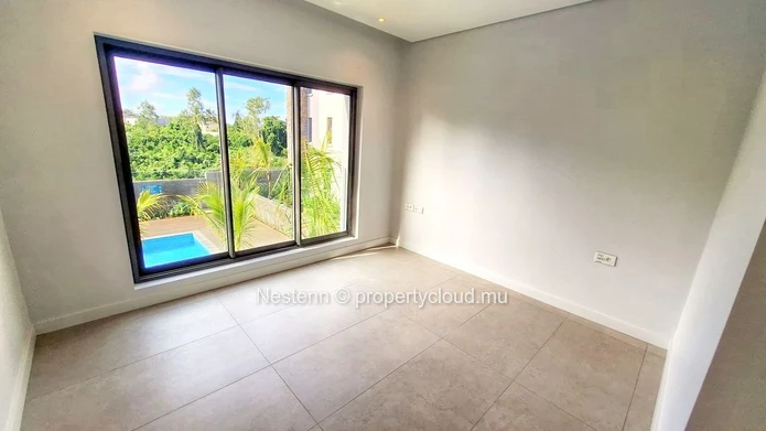 Appartement moderne flambant neuf de 2 chambres proche des commodités