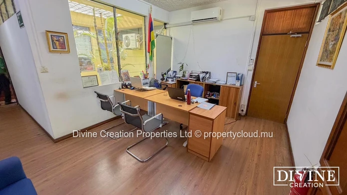 Commercial Building for Rent – Labourdonnais Avenue, Quatre Bornes