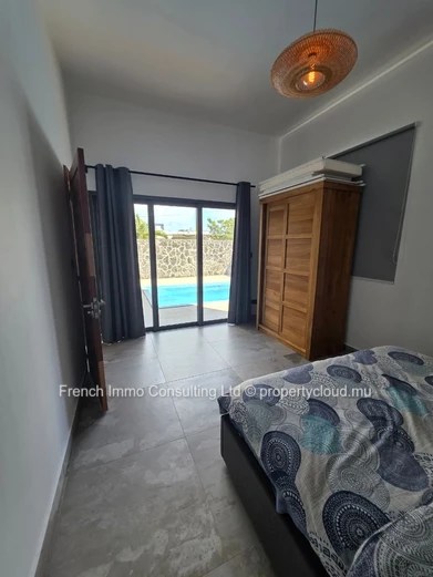 Belle villa 3 chambres , jardin et piscine proche Kalatua a grand baie