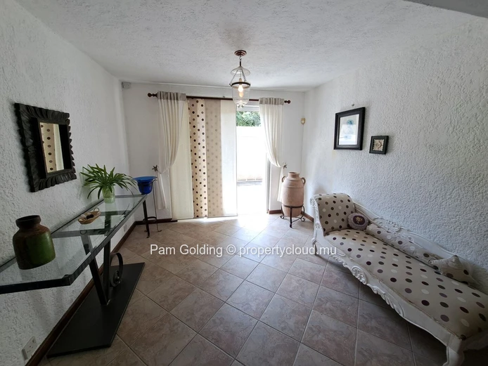 Mid-term rental villa ideally located in Trou aux Biches, available from April to September.