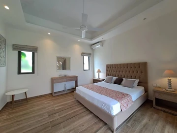 4 Bedroom Villa
