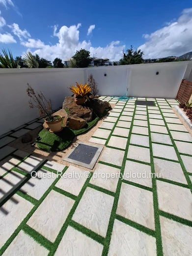 Rooftop Apartment at Ruisseau Palmyre