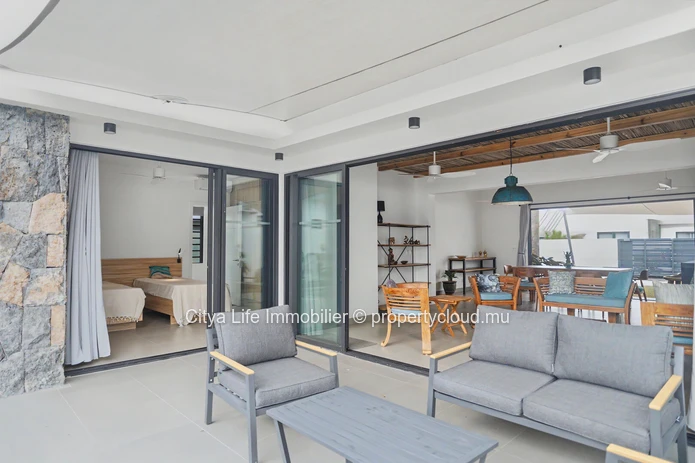 Maison 3 chambres avec piscine à vendre à Mont Mascal (180 m²)