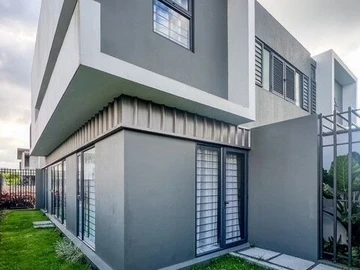 3 Bedroom Townhouse, Duplex