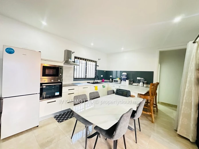 Elegant Single Storey Villa for Rent at Calodyne