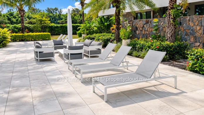 Magnifique et exclusive villa neuve à vendre dans le réputé Anahita Golf Resort, Beau Champ.