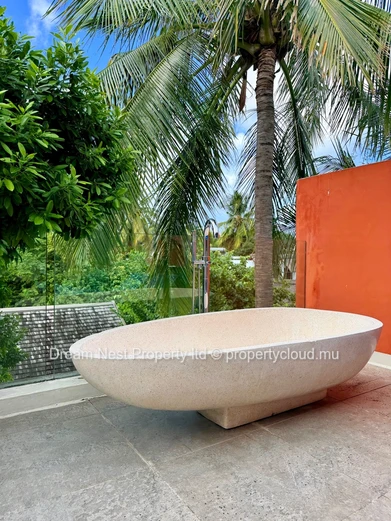 Beachfront Penthouse | Péreybère, Mauritius
