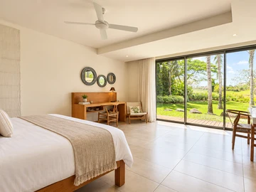 5 Bedroom Villa