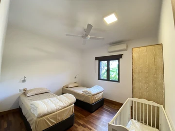 4 Bedroom Villa