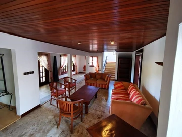 4 Bedroom Villa