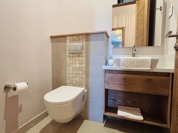 4 Bedroom Apartment