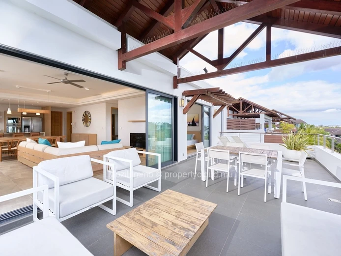Rare à la vente : Magnifique Penthouse 