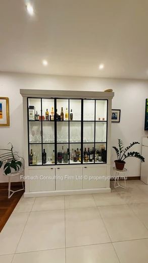Modern and spacious 3 bedrooms apartment