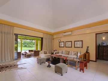 4 Bedroom Villa