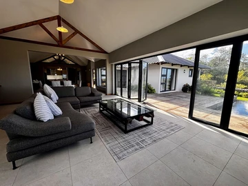 4 Bedroom Villa