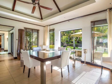4 Bedroom Villa