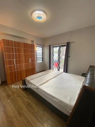 4-Bedroom Villa for Rent in Pereybère | Pool | Secure Residence