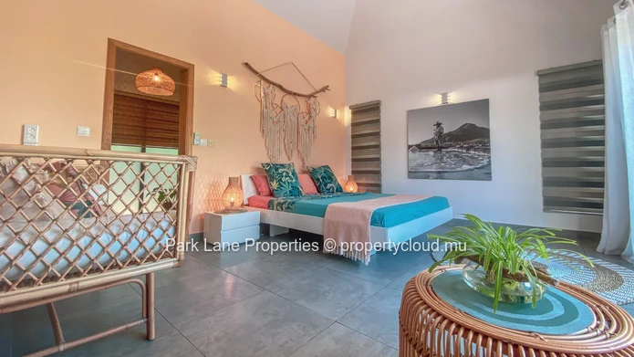 Exquisite furnished modern RES villa 