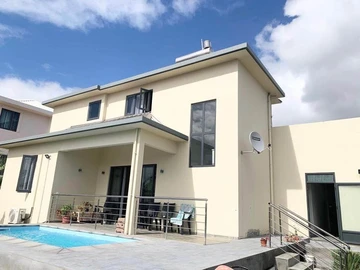 5 Bedroom Villa