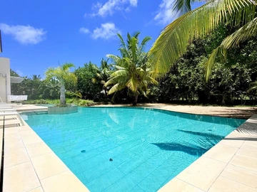 7 Bedroom Villa