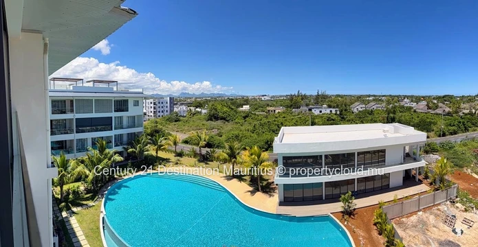 Pereybere Penthouse Living