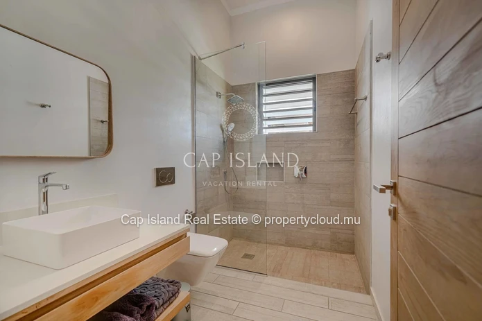 Villa 4 chambres plein pied et son jardin tropical