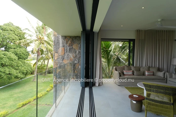 Spacious 4-Bedroom Apartment with Mountain View