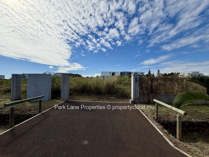 Beau terrain dans Magenta Parkside