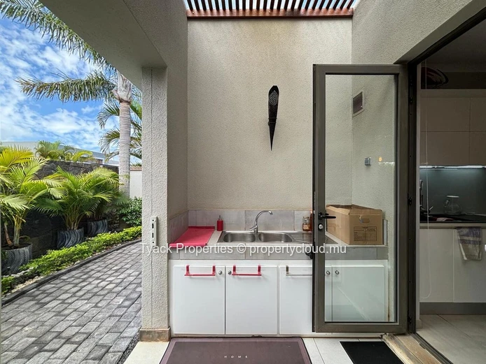 Villa de Luxe 3 Chambres avec Piscine Privée – Balaclava