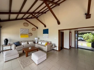 4 Bedroom Villa