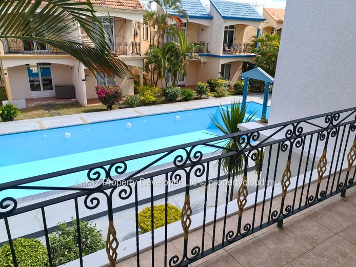 Duplex meublé de 100 m² avec piscine à louer à Mont Choisy