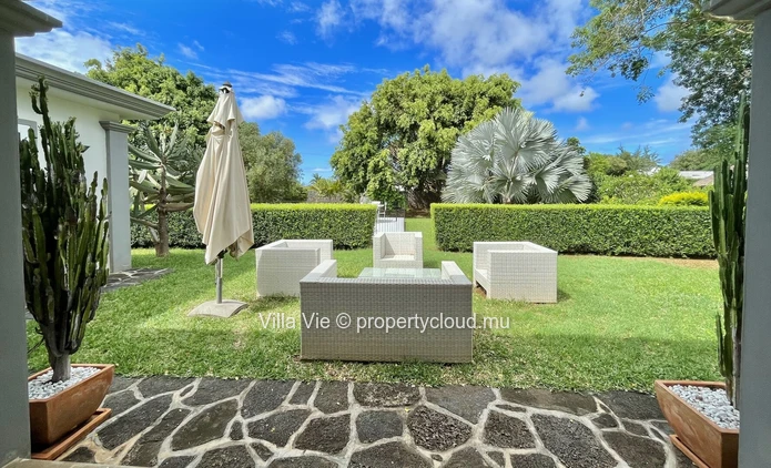 Foret Daruty - Charming 4-bedroom villa with swimming pool and spacious garden