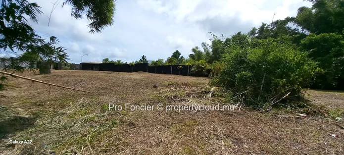 Land for sale in Cote D'Or - Riverside Plot in a secure residential development