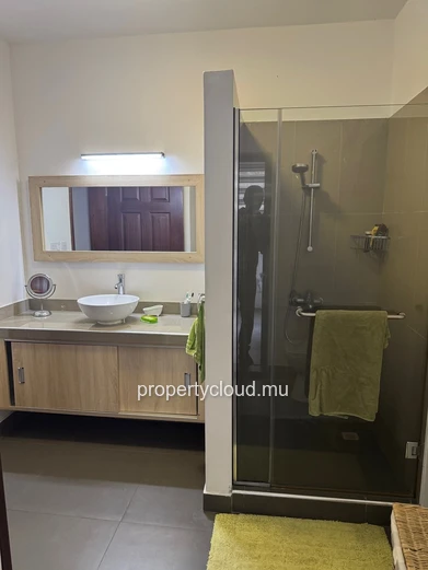Flic en Flac - Superb Furnished Apartment for Sale in a Secure Residence with Swimming Pool