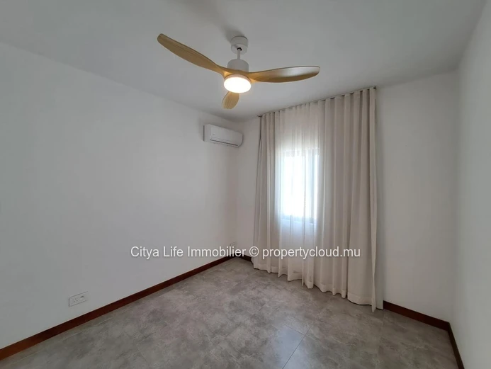 Maison à vendre à Mont Mascal, 195m², terrain 441m², 3 chambres, piscine privée. Prix: Rs.