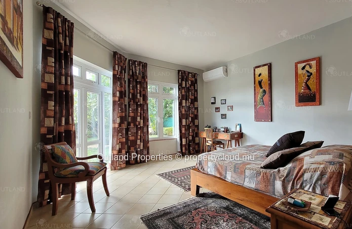 Maison spacieuse avec piscine et grand jardin - Tamarin