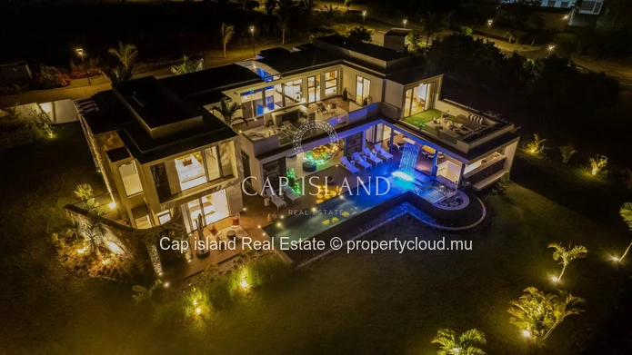 Luxueuse villa 5ch, accès Golf et plage
