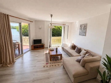 2 Bedroom Townhouse, Duplex