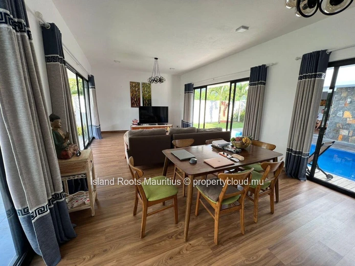 Charmante villa de plain pieds en location à Pereybère !