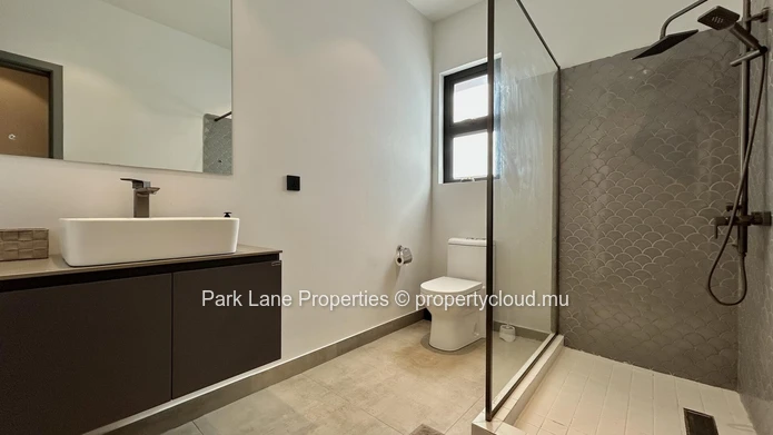 Appartement spacieux au rez-de-chaussée de 3 chambres avec terrasse et plunge pool à Tamarin