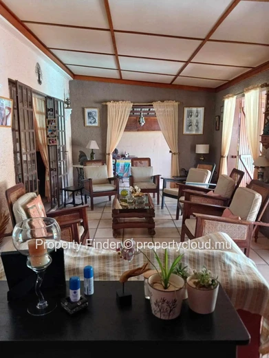 4 Bedroom Villa - Tamarin 