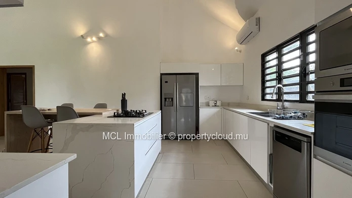 Maison meublée 4 chambres avec piscine à louer à Beau Plan