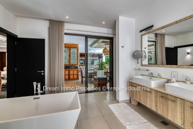 Stunning modern 3-bedroom villa with private pool in Mont Mascal – Mauritius