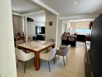 4 Bedroom Villa