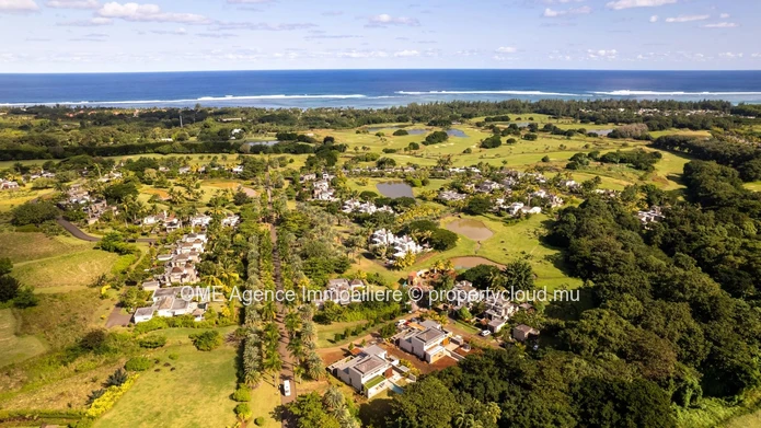 BEL OMBRE - Luxury villa in the heart of a 2500 hectare estate - 3 bedrooms