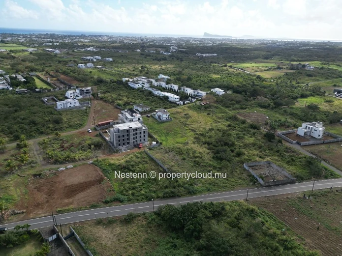 Spacious land of 1272 m² 