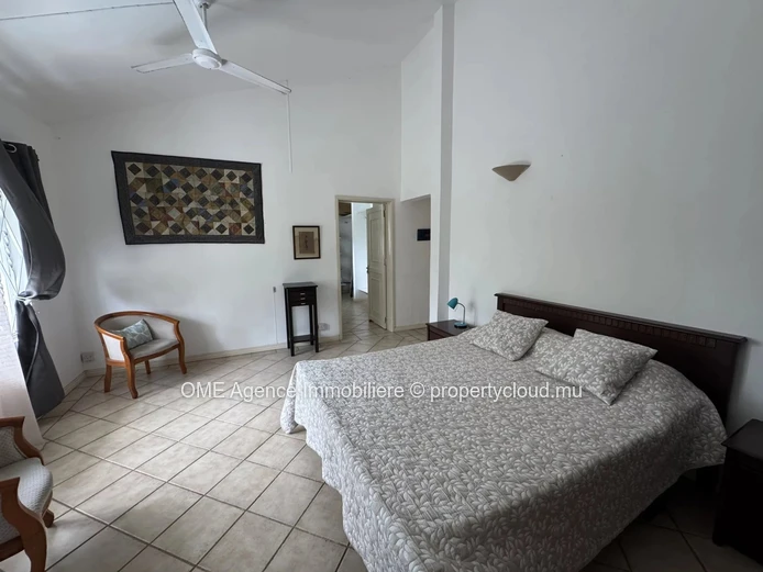 Superbe maison familiale de 4 chambres à Rivière Noire